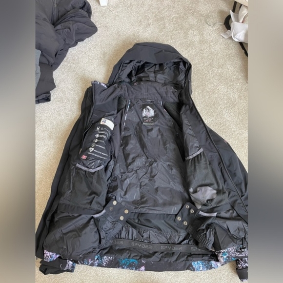 Spyder Women's Voice GORE-TEX® Jacket - Picture 4 of 4